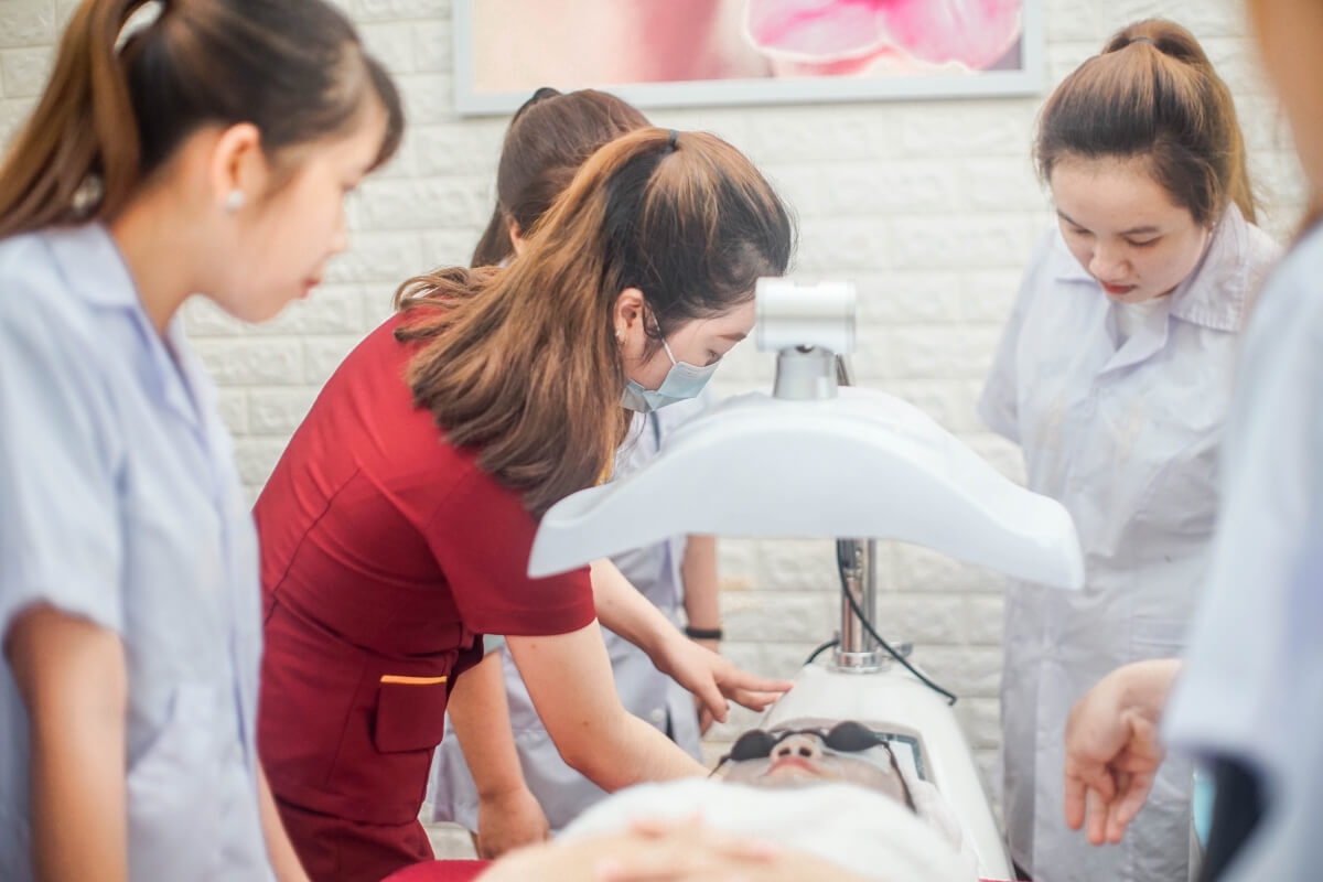 khoa hoc cham soc da Da Nang 1