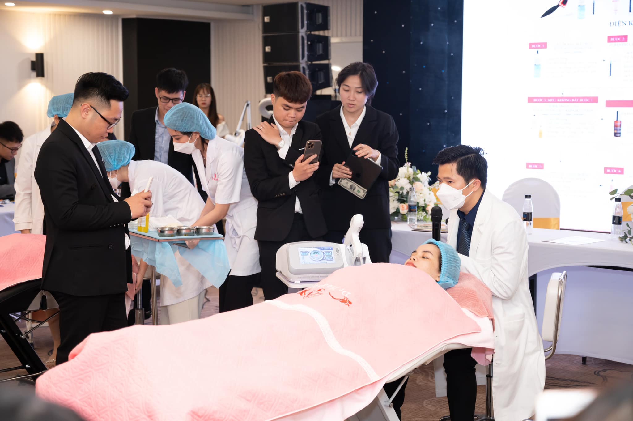 HPMED Chia Sẽ Với Quý Khách Hàng 3 Bí Quyết Kinh Doanh Spa Thành Công Bền Vững