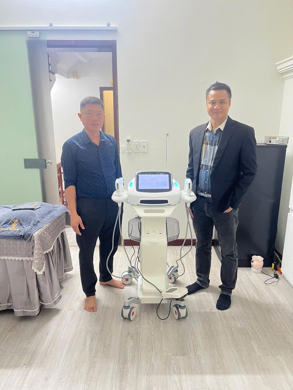 Chuyển giao máy HIFU Medilux cho Thẩm mỹ viện Lê Hoài - 03