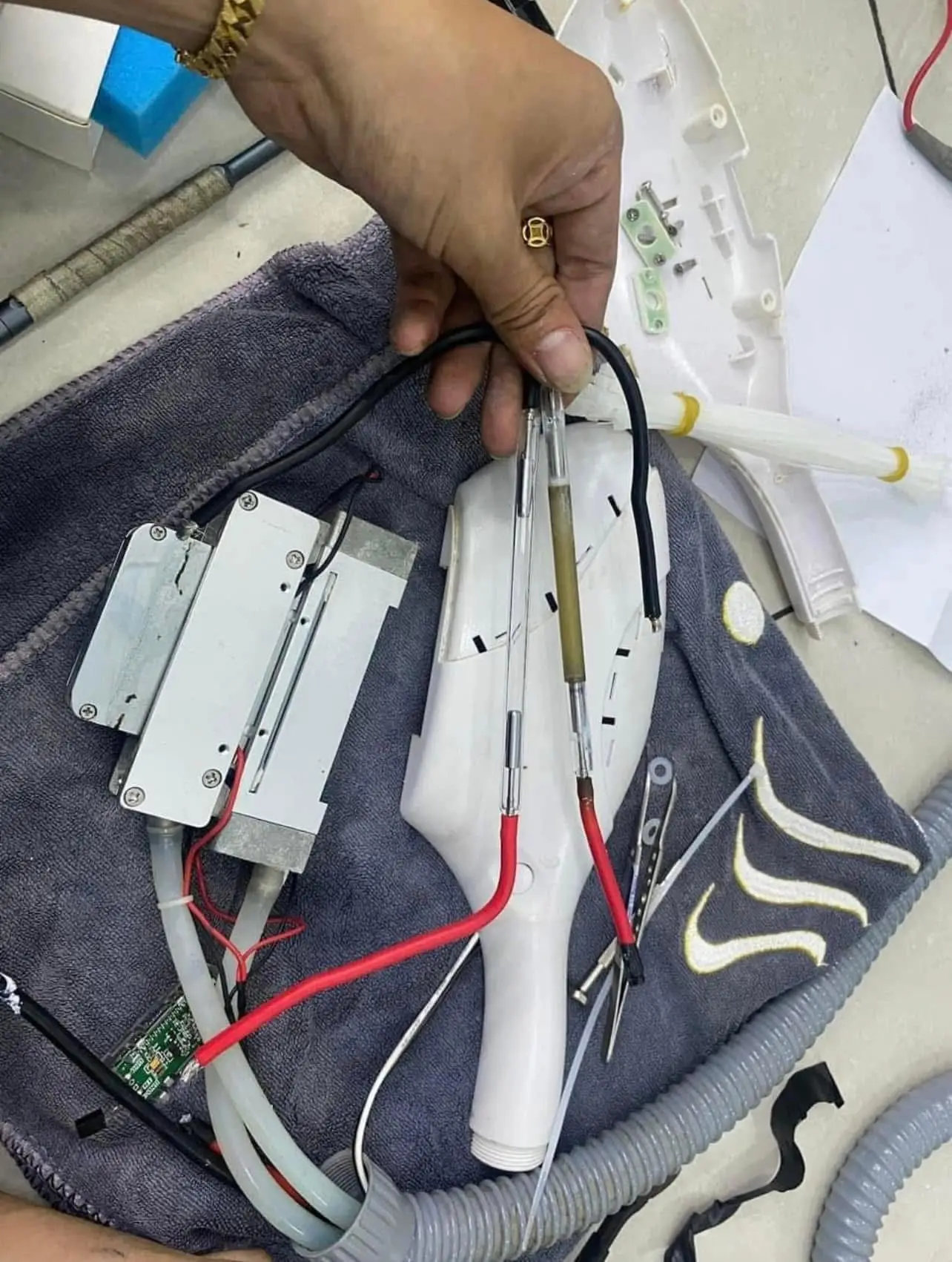 Sửa Máy Triệt Lông Hồ Chí Minh – Dịch Vụ Nhanh Chóng, Chất Lượng Số 1